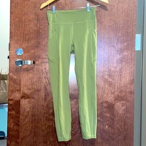 Lululemon 25” Olive Green Leggins With Pockets
